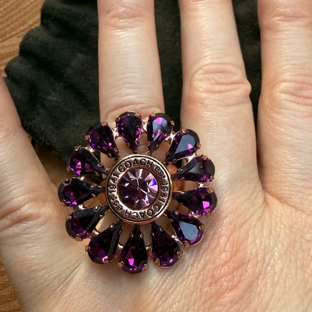 Vintage Coach purple flower ring-size 6